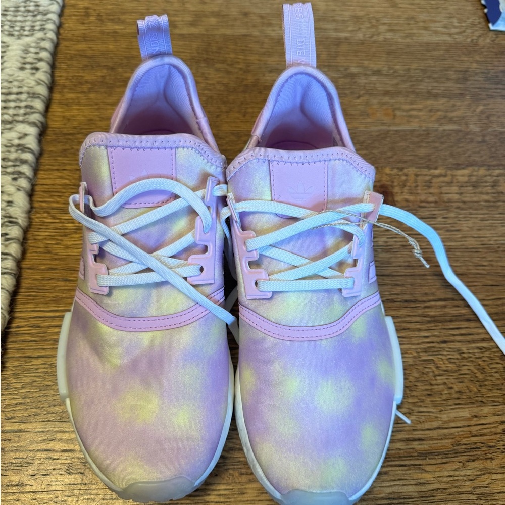adidas Kids Sneakers in Pastel Pink and Yellow 5Y New - Picture 3 of 4
